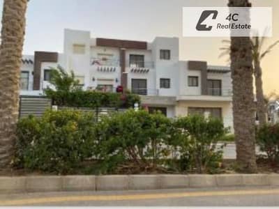 لسرعه البيع  توين هاوس – ريسيل- فوري-320م  هايد بارك التجمع الخامس-Open Landscape View-بتقسيمه مميزة -جاهز للمعاينه و الاستلام