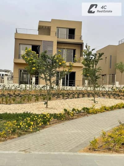 باقل من سعر الماركت – توين هاوس – ريسيل- فوري –388م- Palm Hills New Cairo – التجمع الخامس-بتقسيمه مميزة-جاهز للمعاينه و الاستلام