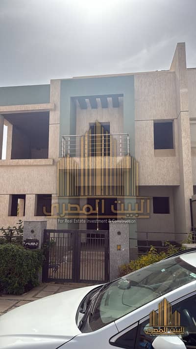 فيلا توين للبيع فى مدينتى نموذج j مودرن - بدون تشطيب - بسعر مميز 20.500. 000