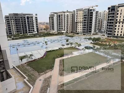 فرصة مميزة للاستثمار ستوديو فاخر دور 17 متشطب بالتكييفات و المطبخ للبيع في زد ويست الشيخ زايد زد تاورز   ZED West Sheikh Zayed Zed Towers