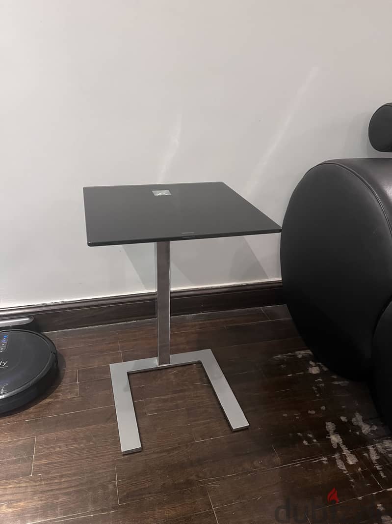 side table 4