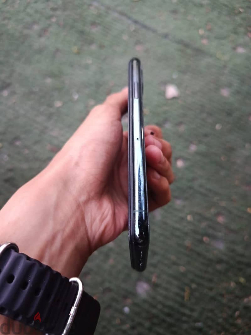 iPhone 11 Pro 3