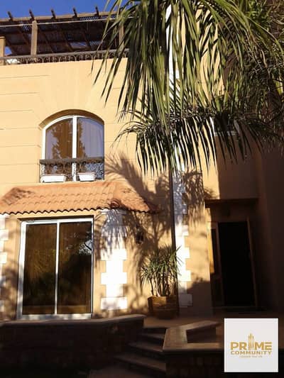 تاون هاوس ميدل  مفروش بالكامل  بكمبوند مينا جاردن سيتي   مدينة 6 أكتوبر بالحي المتميز  للايجارTownhouse fully furnished for rent in Mena garden city
