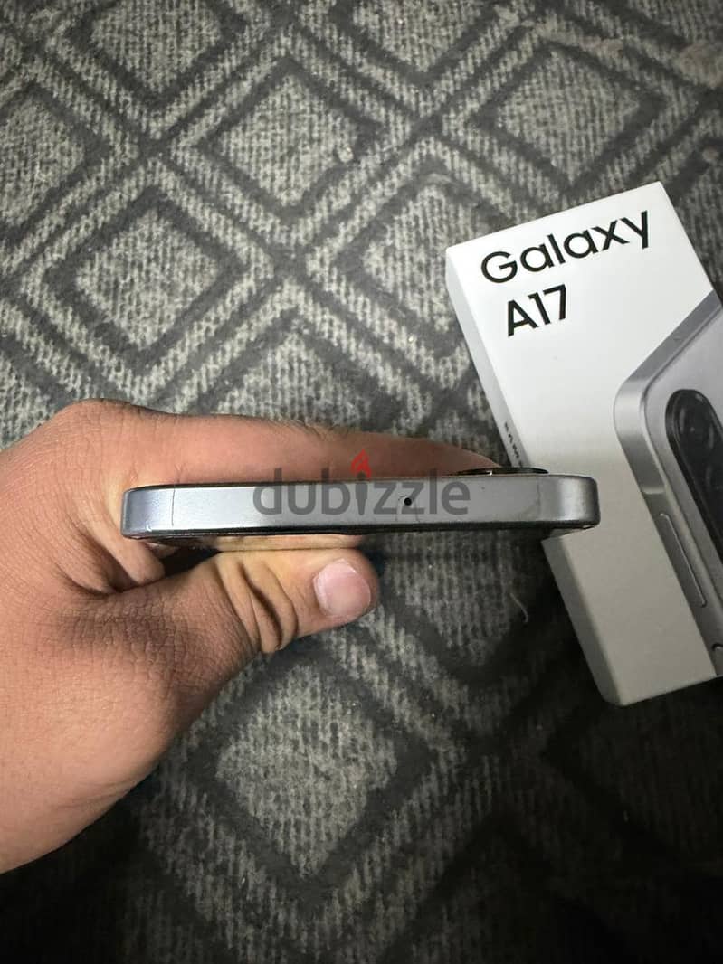 Samsung A17 4