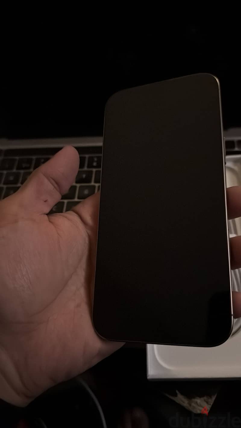 Iphone 16 pro max 2 sim 256 Gb 4