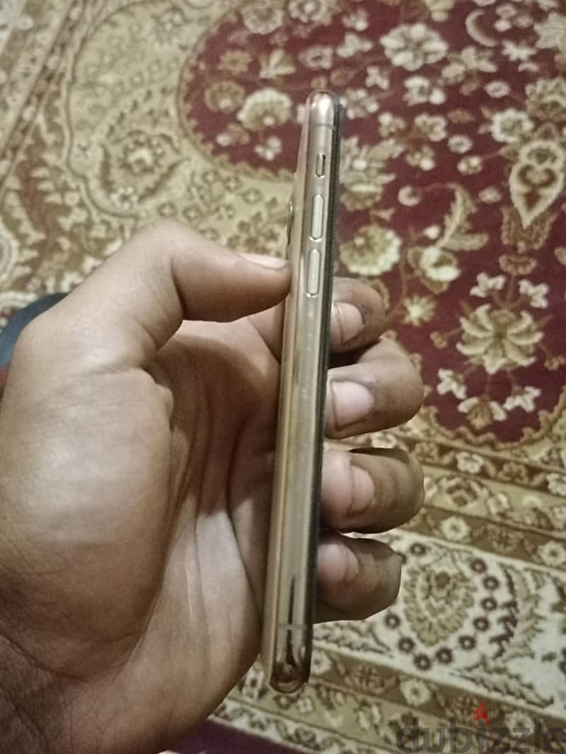 آبل - آيفون 11 برو 4