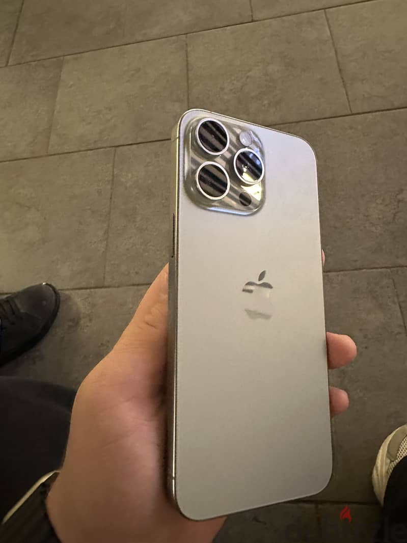 Iphone 15 pro max 1