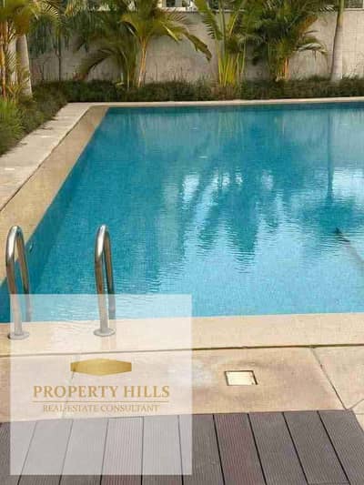 I'm selling my villa due to travel; it comes with a private pool and jacuzzi.
