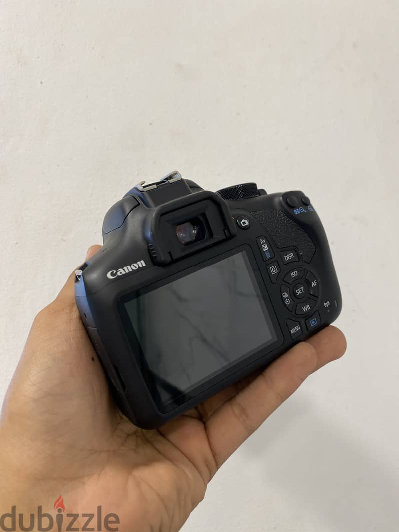 Canon 1300D 3