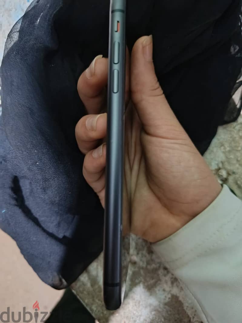 iPhone 11 2