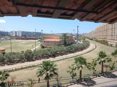 85 m apartment in Smoha, 2 rooms and a reception with a view of Smouha Club, next to Sonic Towers and close to the Transport and Engineering area.