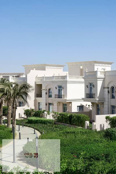 تاون هاوس كورنر للبيع مساحة 246م+220م جاردن+80م روف فى العاصمة الإدارية الجديدة بنظام تشطيب كامل الفيلا موقع كورنر وإطلالات مفتوحة مع تقسيط حتى12سنة
