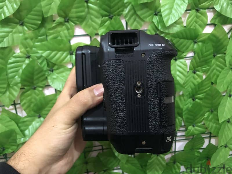 Canon EOS C70 Cinema Camera 6