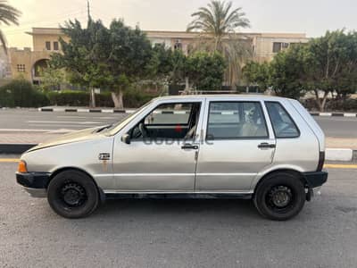 فيات أونو للبيع موديل 2000