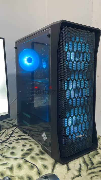 كيسة جيمينج احترافية – معالج i5 جيل سادس وكارت RX 570