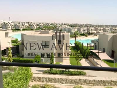 اقل سعر لتوين هاوس متشطب و مفروش ثاني صف بحيرة للبيع في ازها السخنة بحري