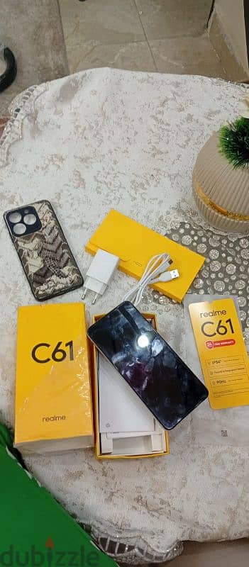 ي تلحق ي متلحقش موبايل ريلمي C61 مساحة 256 رامات 8+16 بالكرتونة وجراب