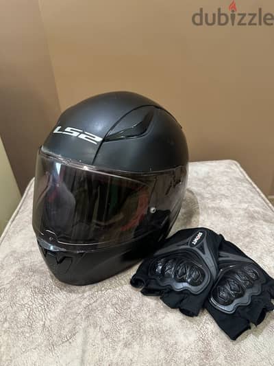 LS2 helmet & Soumy gloves