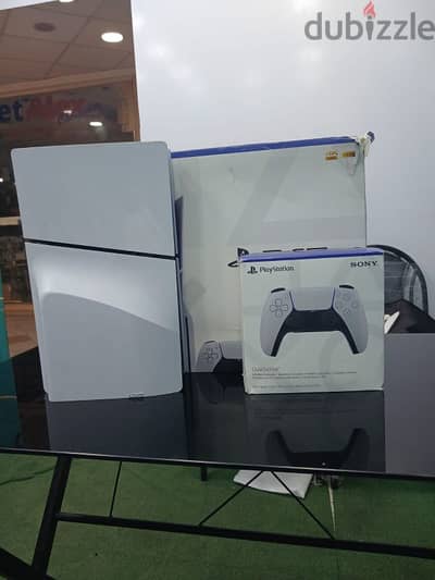 جهاز Ps5 سليم نسخه كامله 1 تيرا