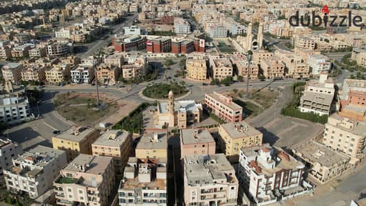شقه للبيع متشطبة 200 متر من المالك مباشرة  الشيخ زايد. الحي الثامن استلام فورى