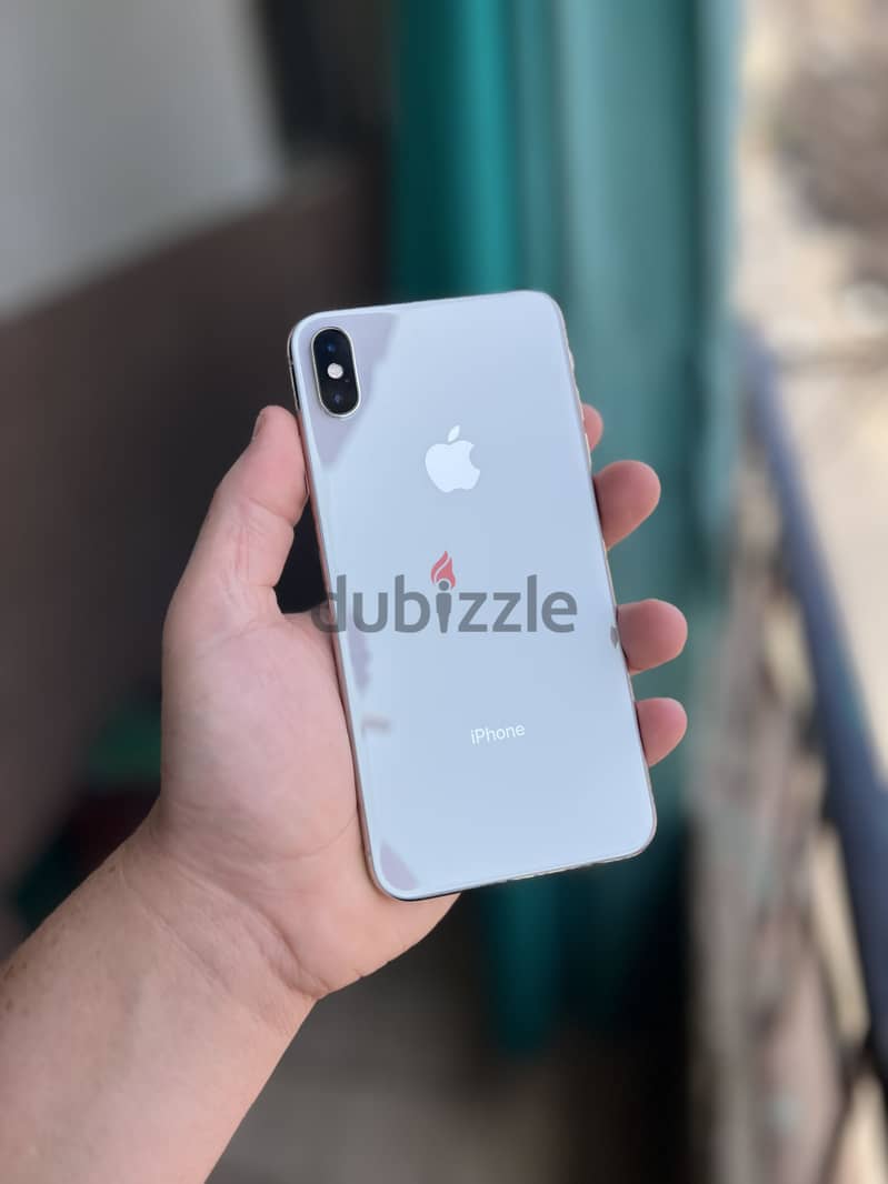 iPhone XS Max 5