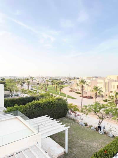 شاليه لقطة للإيجار في هاسيندا باي الساحل الشمالي - أول صف على الكلوب هاوس