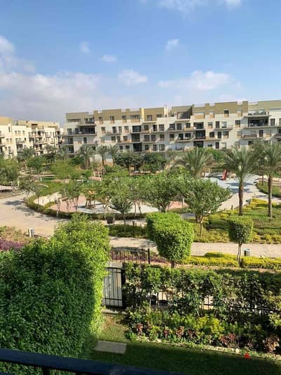 شقه للايجار متشطبه بالمطبخ والتكيفات فيو مفتوح متاحه للمعاينه في سوديك ايست تاون تجمع خامس