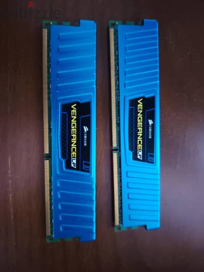 2 x 8 Ddr3 corsair ram