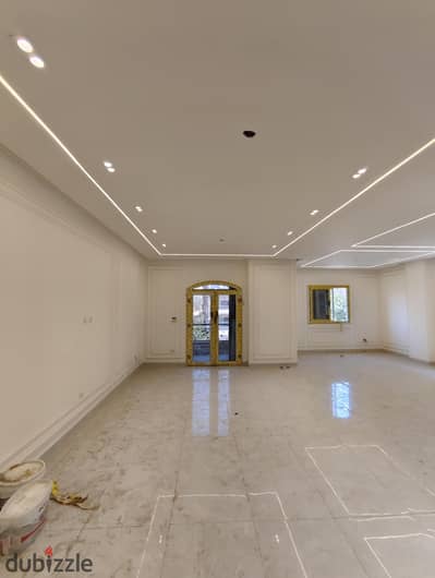220m Ultra Lux Apartment a Minute to the Ring Road and Arabella Mall Plaza West of Arabella