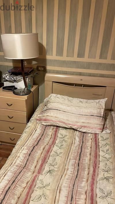 Used single bed