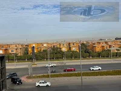 شقة للبيع في اللوتس الشمالية – على شارع التسعين الشمالي مباشرة  موقع مميز بإطلالة مباشرة على شارع التسعين الشمالي في قلب التجمع الخامس