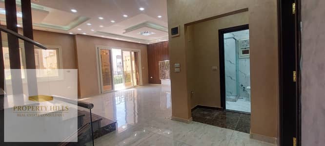 Townhouse villa for sale in Katameya Gardens Compound New Cairo Fifth Settlement 290 square meters with a private pool ready for viewing Located next