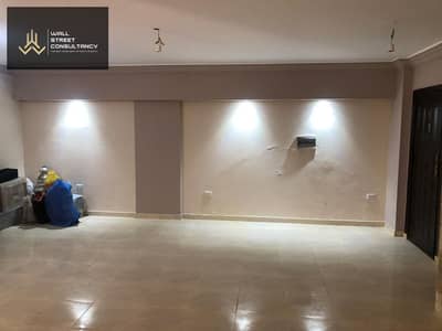 For sale: a fully finished apartment in South Investors, Fifth Settlement, directly on Gamal Abdel Nasser Axis.