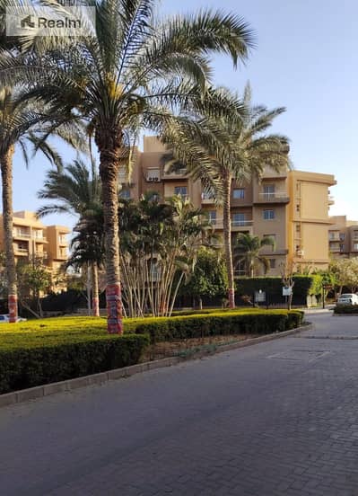 خطوات من مول مصر. . بيتك الجديد مستنيك!  استمتع بالراحة والقرب من كل الخدمات على طريق الواحات ووصلة دهشور