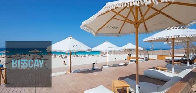 With only a 10% down payment, get a fully finished chalet ready for immediate occupancy, plus a rooftop terrace with two bedrooms, a reception area, a