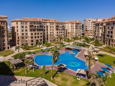 شقة للبيع متشطبة بالكامل علي شارع التسعين الجنوبي مباشرة في مشروع90 افينيو (90 avenue) التجمع الخامس بجوار الجامعة الأمريكية