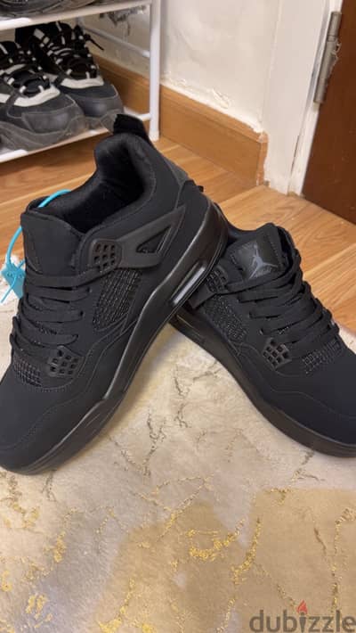 Jordan 4 blackcat