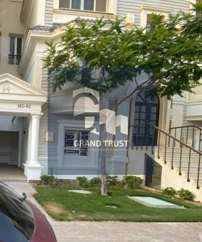 I- فيلا جاردن ماونتن فيو هايد بارك نوع للإيجار  حديقة 278 م + 82 م سوبر لوكس مكتمل بالكامل.