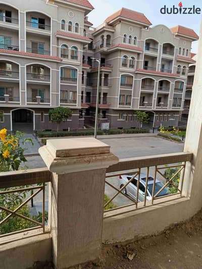  Great Opportunity for Sale in Garden Heights Compound – New Cairo    First Floor Apartment in a Prime Location  Area: 185 sqm  Semi-Finished – Ready for customization to your own taste   Unit Features: • 3 Bedrooms including 1 Master Bedroom • Spac