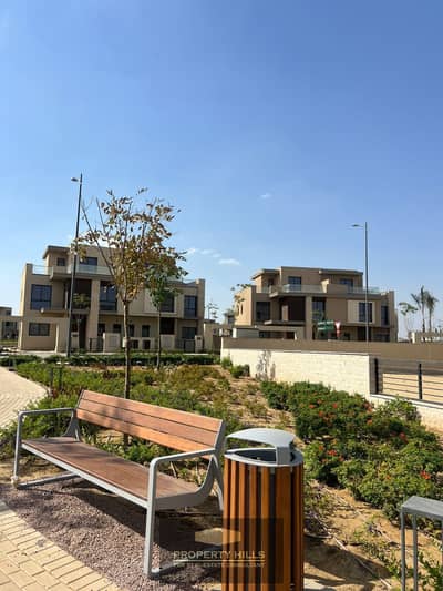 Luxury villa with a huge area with a private swimming pool 6 rooms for sale inside the SODIC compound - one of the finest compounds in Sheikh Zayed | Immediate receipt
