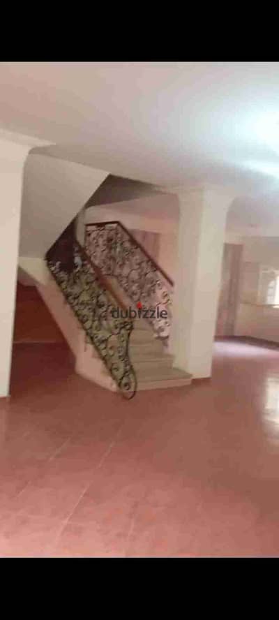 Duplex for rent in the second neighborhood 350 meters with a garden