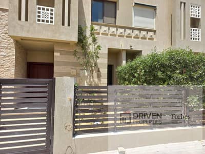 فيلا 5غرف جاهزه للايجار في جرين4 كمبوند Green 4 Compound الشيخ زايد امام بالم هيلز الجيزه