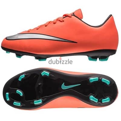 مقاس (31.5) جزمة كوره Nike أطفالي اصليه