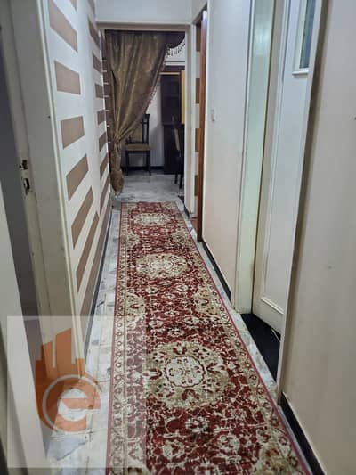 شقـة مفروشـة علـى أبــو قيــر مبــاشــر بـ رشــدى 110 م