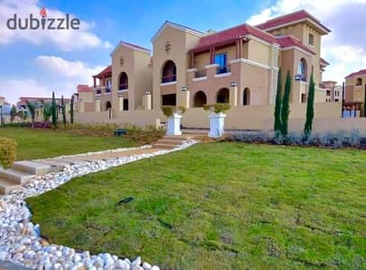 بنتهاوس vip للبيع جاهز علي السكن  بلوكيشن مميز في الشروق كمبوند المعادي فيو