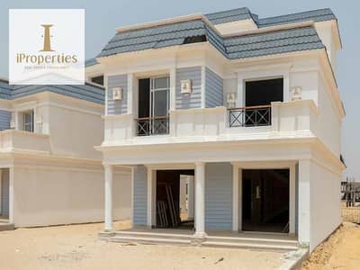 One story villa ready to move Mountain view 3 new Cairo