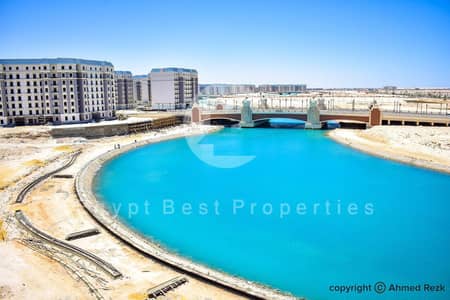 شقه 3 غرف نوم للبيع تشطيب كامل استلام فورى فى العالمين الجديده مقدم 5% فقط