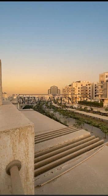 اى فيلا كاملة التشطيب مع أجهزة مطبخ (للاستخدام الأول) بإطلالة مزدوجة في ماونتن فيو آي سيتى كلوب بارك القاهرة الجديدة من تطوير ماونتن فيو