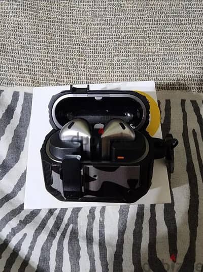 prefect condition samsung buds 3