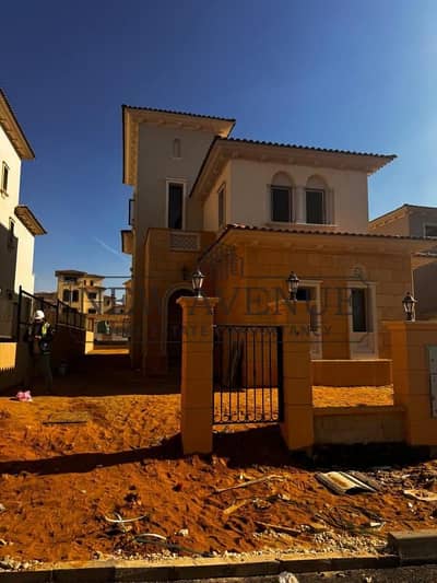Delivered Semi-finished Standalone Villa Ground + First + Roof or Penthouse for sale in City Gate Garnet New Cairo developed by Qatari Diar